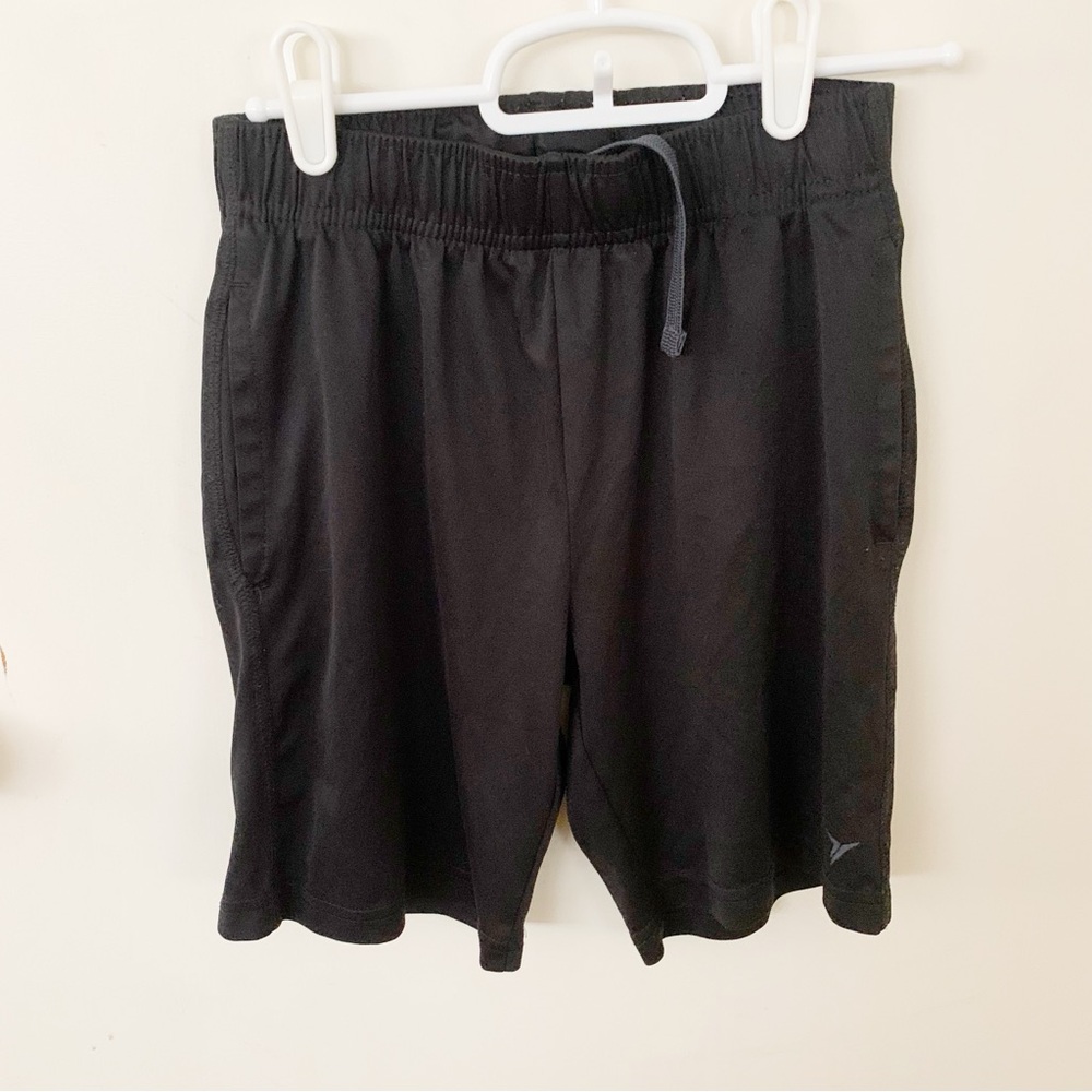 5/$25 Old Navy active go dry kids boys black shorts medium 8